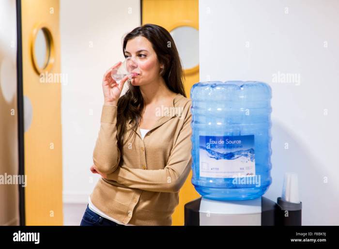 Cooler office water stock